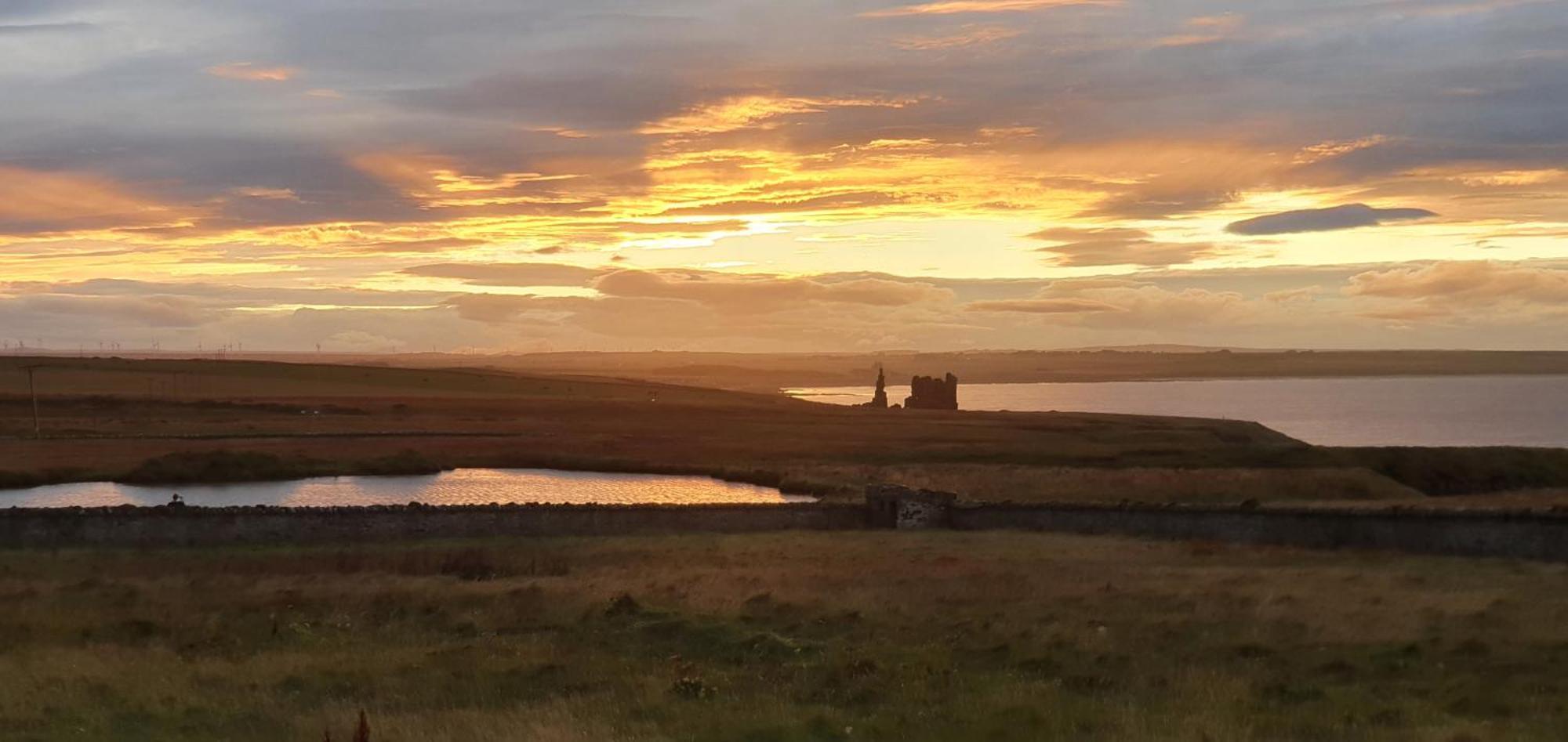 Self-Catering Lighthouse Keeper'S Cottage On The Nc500 วิค ภายนอก รูปภาพ