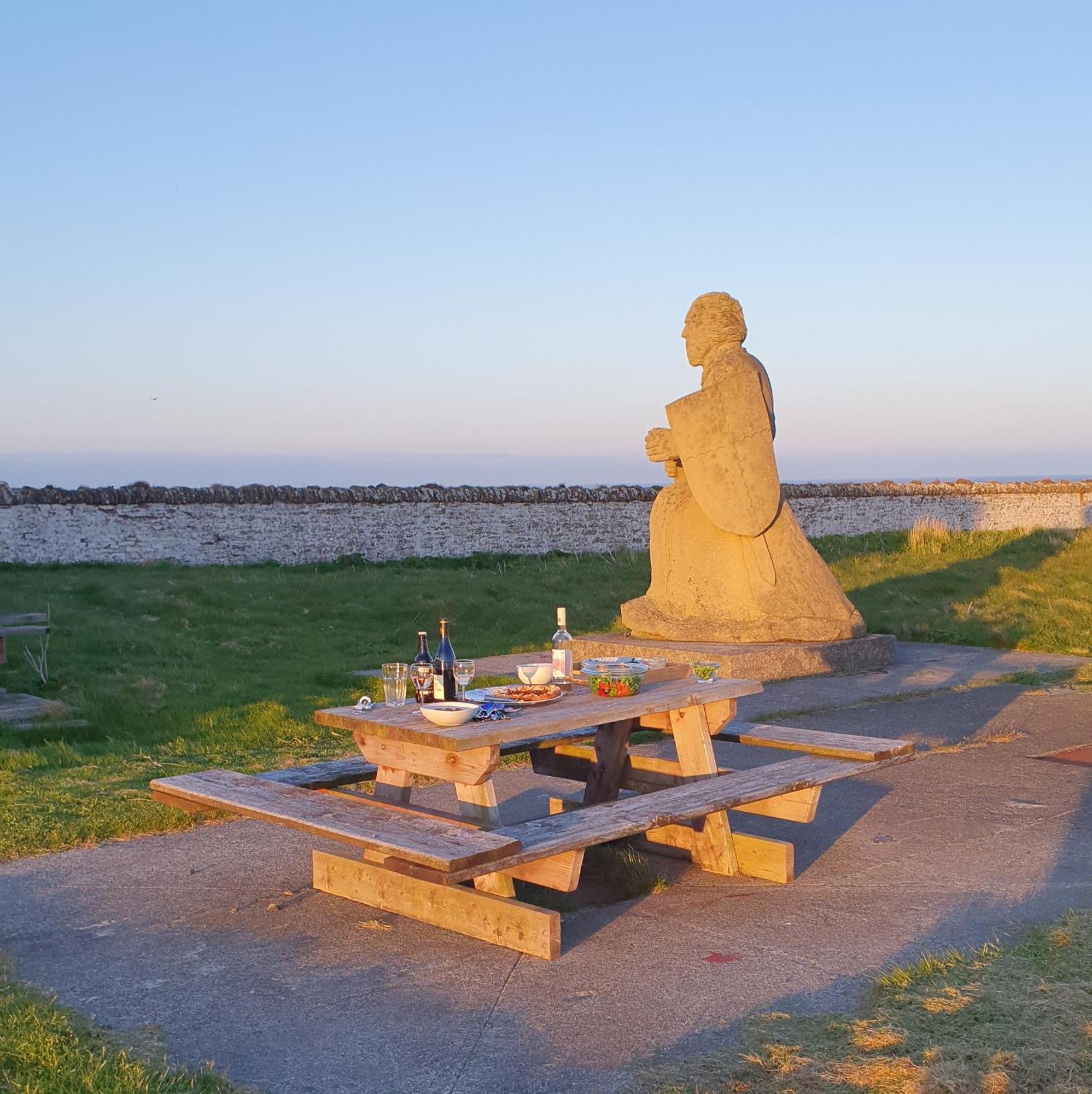 Self-Catering Lighthouse Keeper'S Cottage On The Nc500 วิค ภายนอก รูปภาพ
